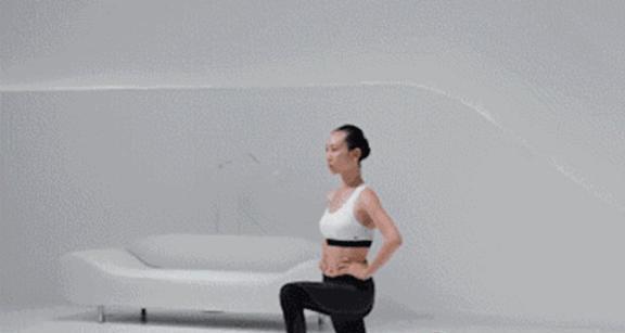威廉希尔弓步蹲的正确动作姿势(图2)
