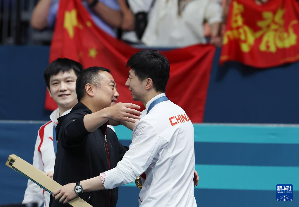 威廉希尔WilliamHill巴黎奥运会丨乒乓球——男团金牌赛：中国队获得冠军(图22)