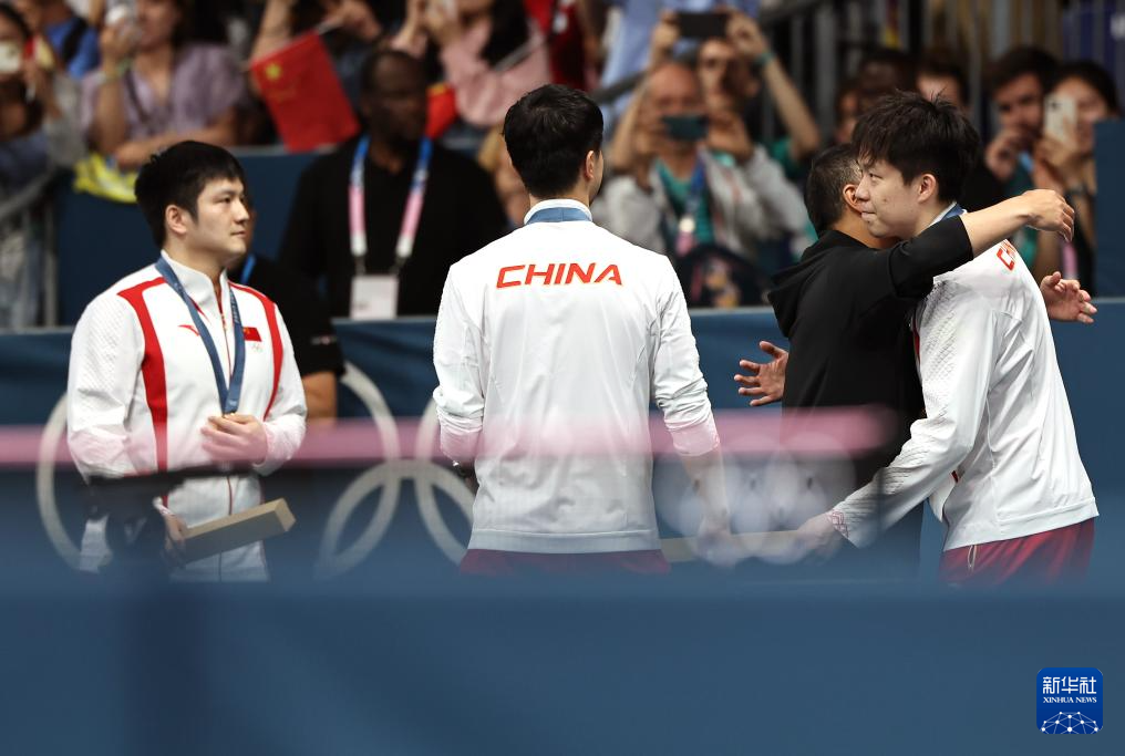 威廉希尔WilliamHill巴黎奥运会丨乒乓球——男团金牌赛：中国队获得冠军(图25)