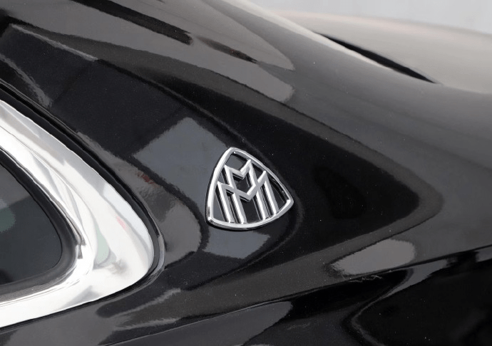 天生无畏的2024款奔驰迈巴赫S4804MATIC(图3)