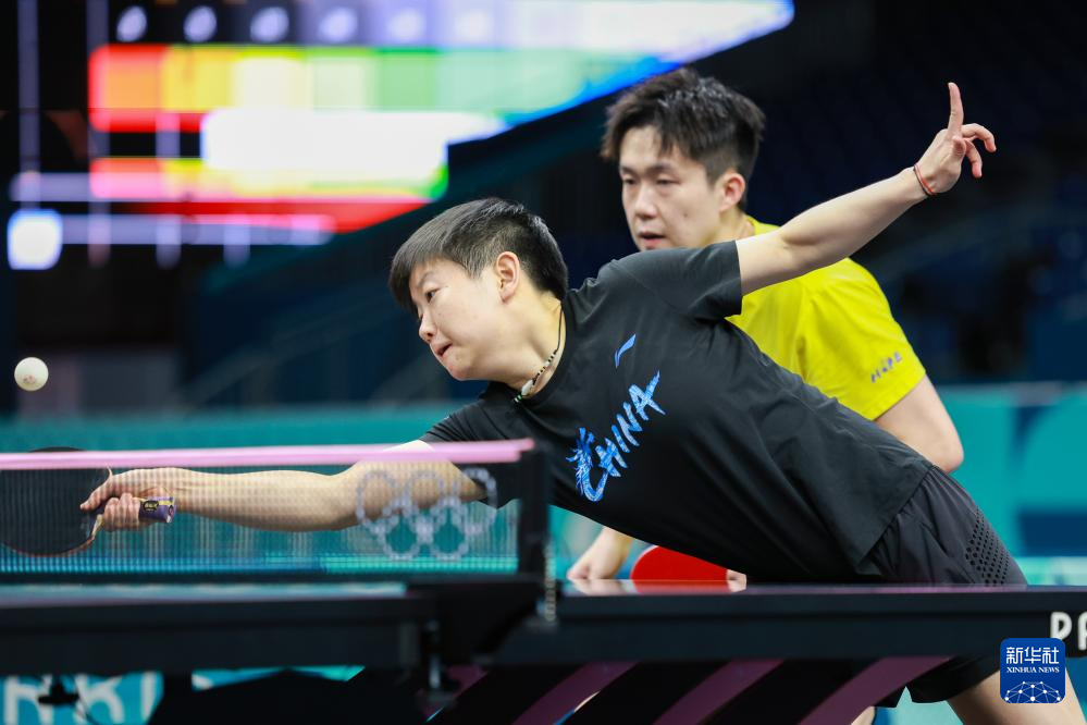 巴黎奥运会威廉希尔WilliamHill丨乒乓球——中国队进行赛前训练(图2)
