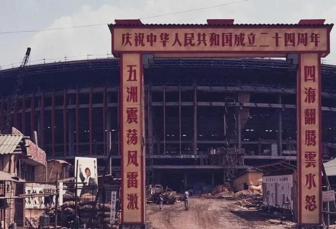 即将50岁的“万体威廉希尔馆”和上海人的“乒乓情缘”(图3)