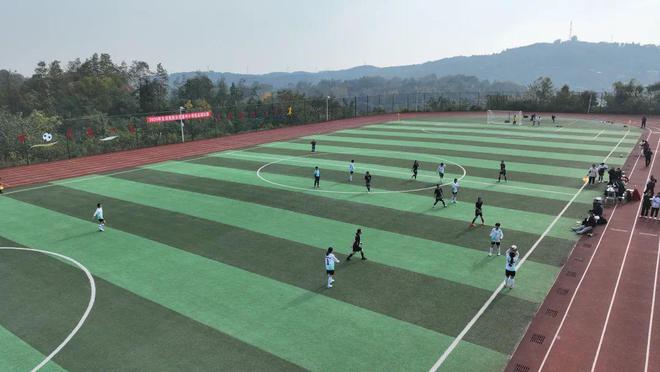 北川羌族自治县2024中小学生乒乓球、足球比赛火热开赛(图6)