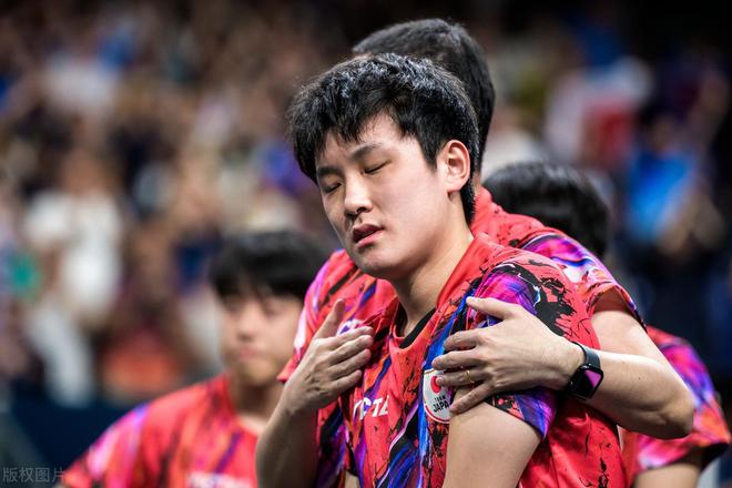 乒乓球亚洲杯首日赛果：国乒11胜1负！全天3场冷门令球迷大跌眼镜(图1)