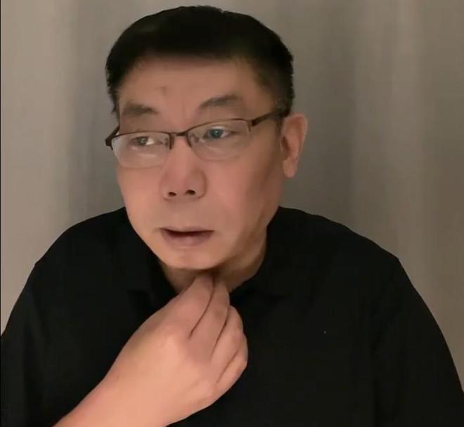 为何屡次炮轰国乒和孙颖莎贺晓龙首次公开回应：是为一人抱不平(图3)
