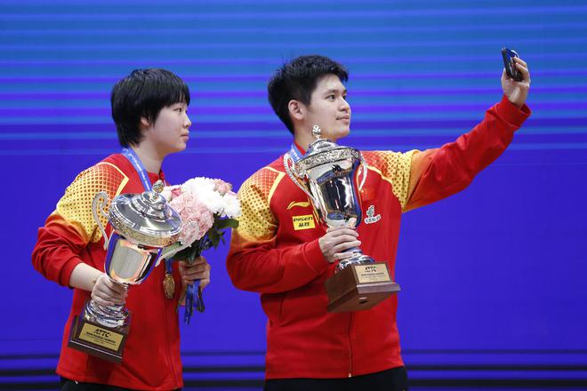 乒联最新：莎头组合后继有人林诗栋蒯曼混双跃居世界第一(图6)