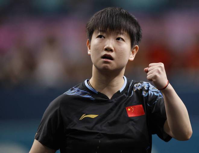 威廉希尔国乒抵达多哈首次训练孙颖莎被发现小腿大面积淤青令人心疼！(图4)