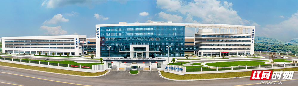 湘商方法论丨黄乐：“哑铃模式”炼成记宏大真空何以四十不惑(图3)