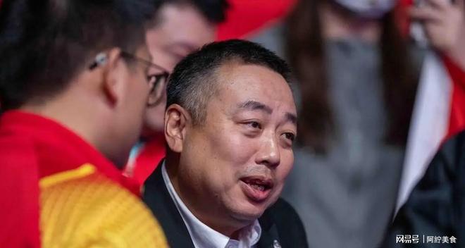 刘国梁被指在云南被捕豪宅内现金被查获！(图17)