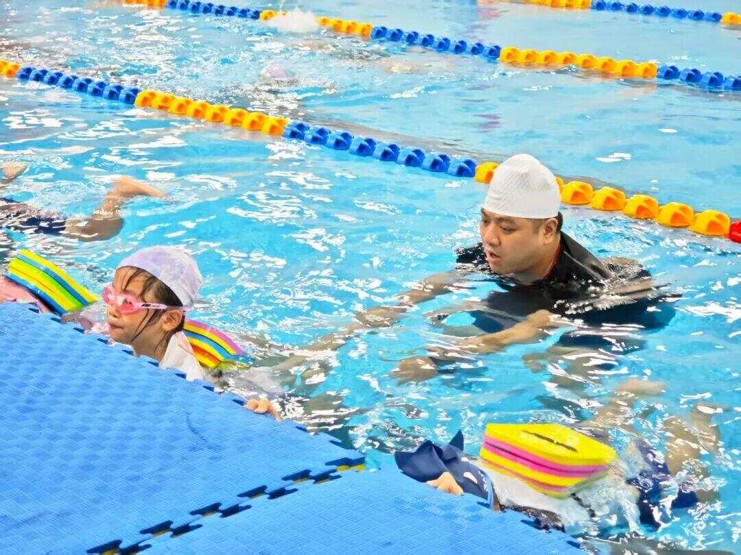 广州花都135所校园体育设施开放威廉希尔“10分钟健身圈”来了(图3)