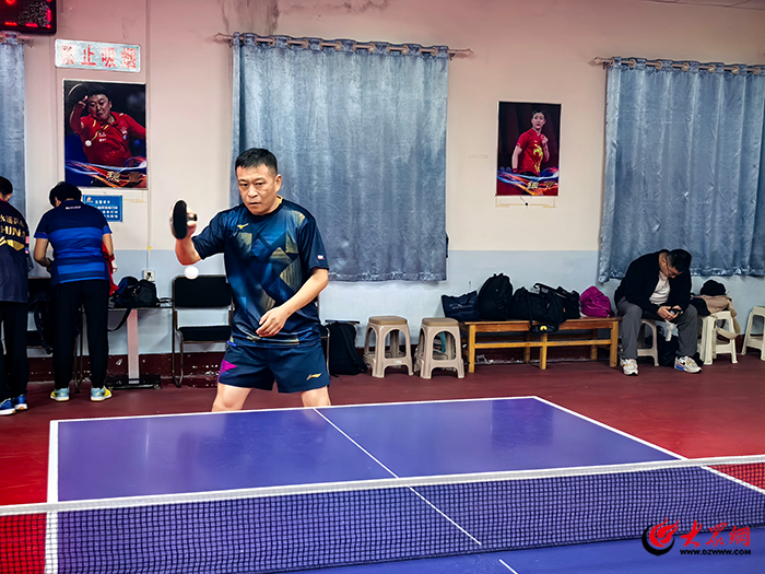 山东省第十七届千乡乒乓球赛（泰安赛区）泰安市第十五届全民健身运动会乒乓球比赛暨2025年首届WilliamHill“体总杯”赛开赛(图2)