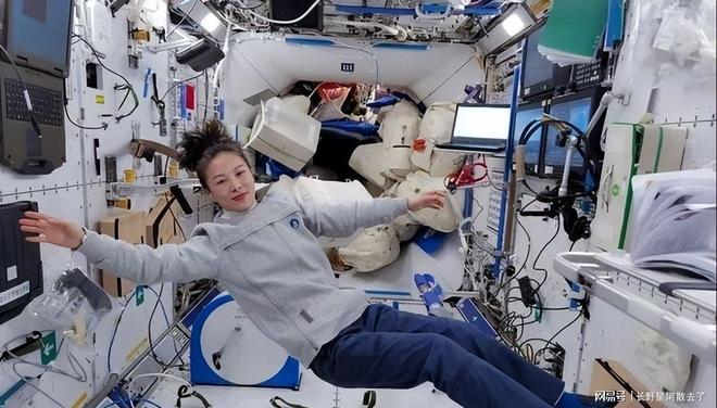 牺牲太大！王亚平曾谈太空之旅的辛酸落地后身体弱连路都走不了(图2)