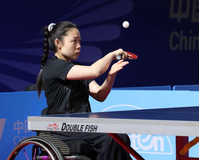 威廉希尔乒乓球残奥冠军也是摄影玩家(图1)