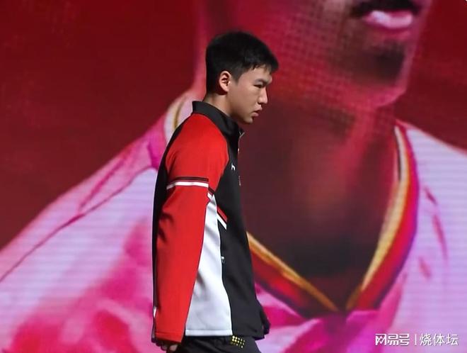 国乒4号主力过关！威廉希尔男单4人出战3人晋级提前锁定1个八强席位(图1)