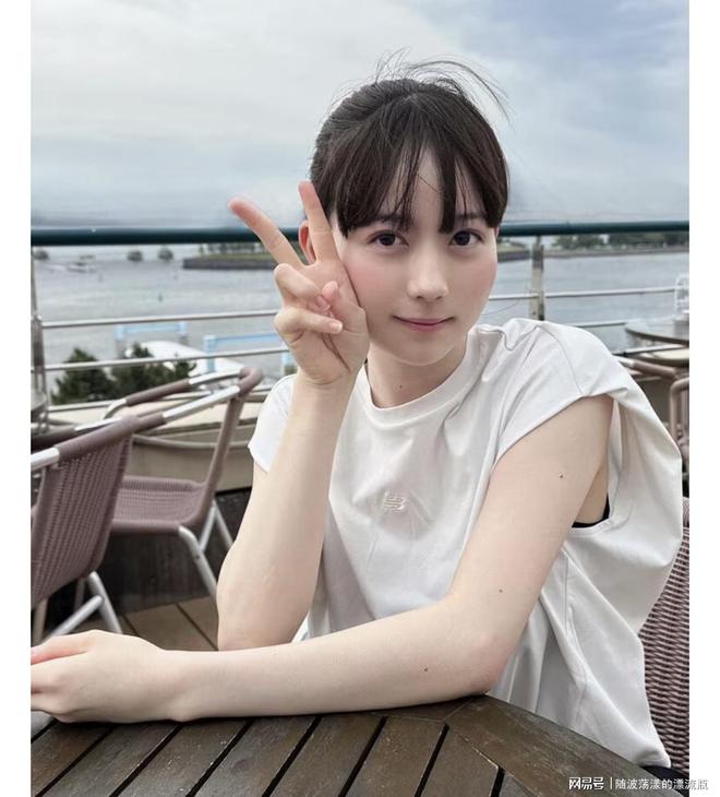 日本乒乓球天使大胆展示自己非凡的运动能力粉丝狂赞(图1)