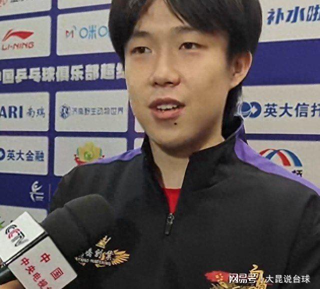 王楚钦2024-2025赛季乒乓职业生涯三部曲(图1)