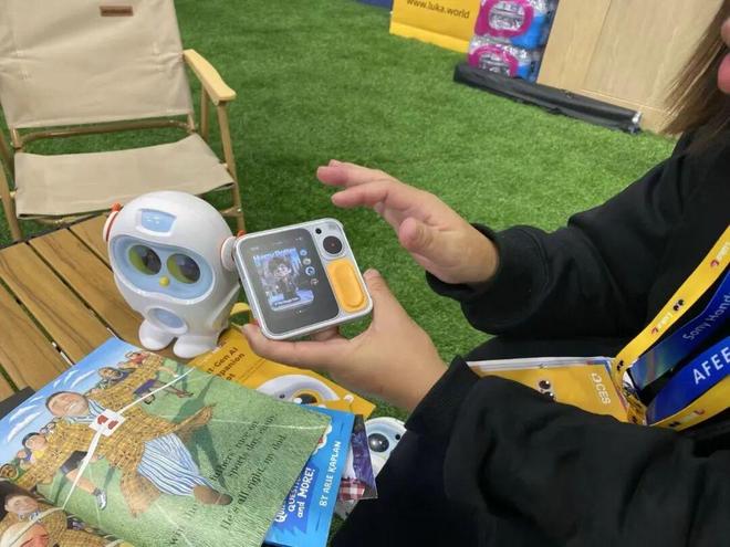 能源科技登场中国机器人踢馆CES观察(图3)