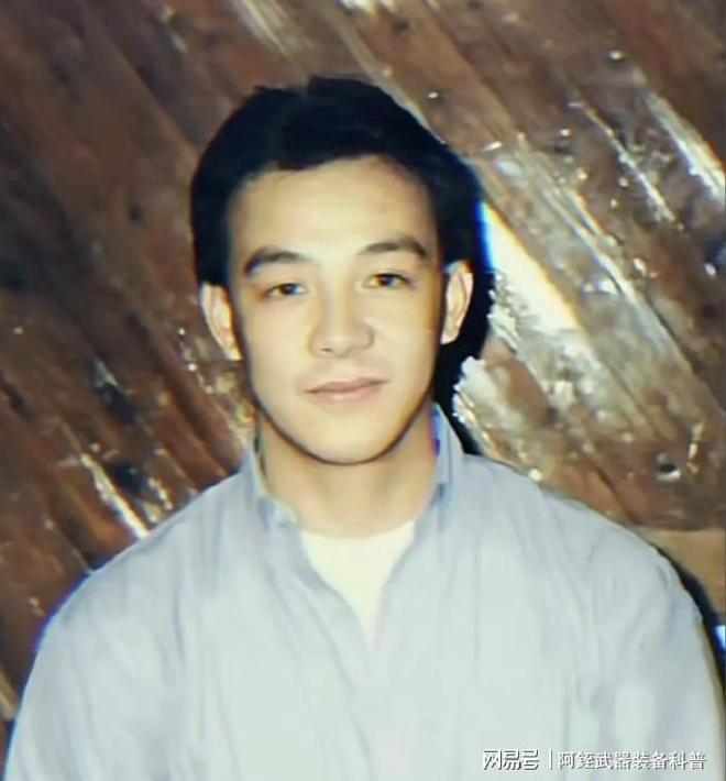 虎父无犬子：肖战23岁儿子为全家争光添彩(图4)