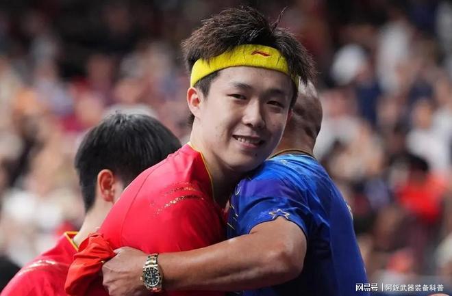 虎父无犬子：肖战23岁儿子为全家争光添彩(图9)