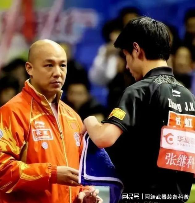 虎父无犬子：肖战23岁儿子为全家争光添彩(图13)