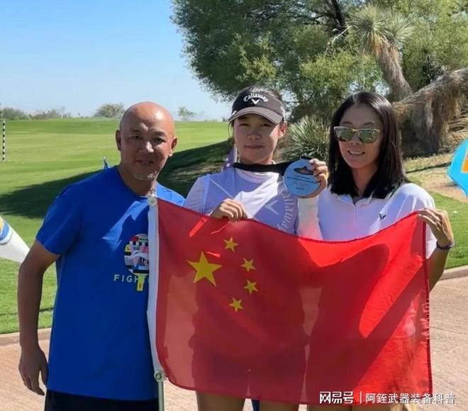 虎父无犬子：肖战23岁儿子为全家争光添彩(图14)