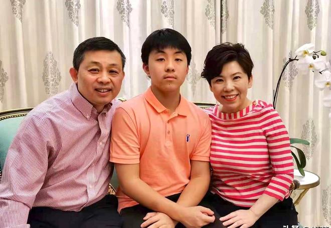 邓亚萍没想到除了身高哪哪都像自己的19岁儿子已经开始争光了(图18)