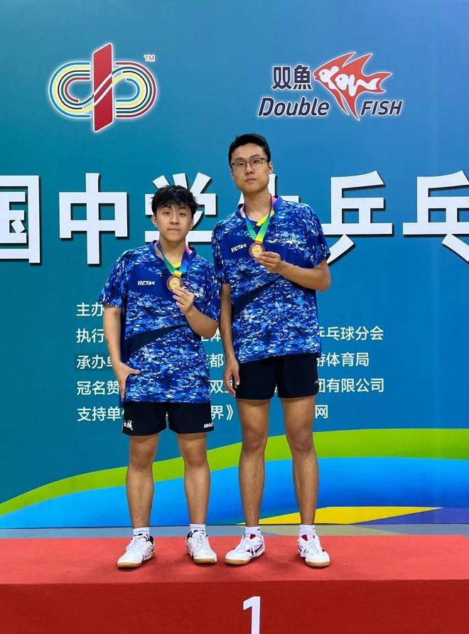 邓亚萍没想到除了身高哪哪都像自己的19岁儿子已经开始争光了(图8)