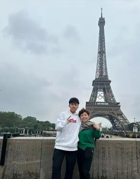 邓亚萍没想到除了身高哪哪都像自己的19岁儿子已经开始争光了(图6)