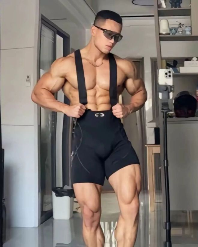 4个哑铃练全身的动作助你高效燃脂降低体脂率！(图6)