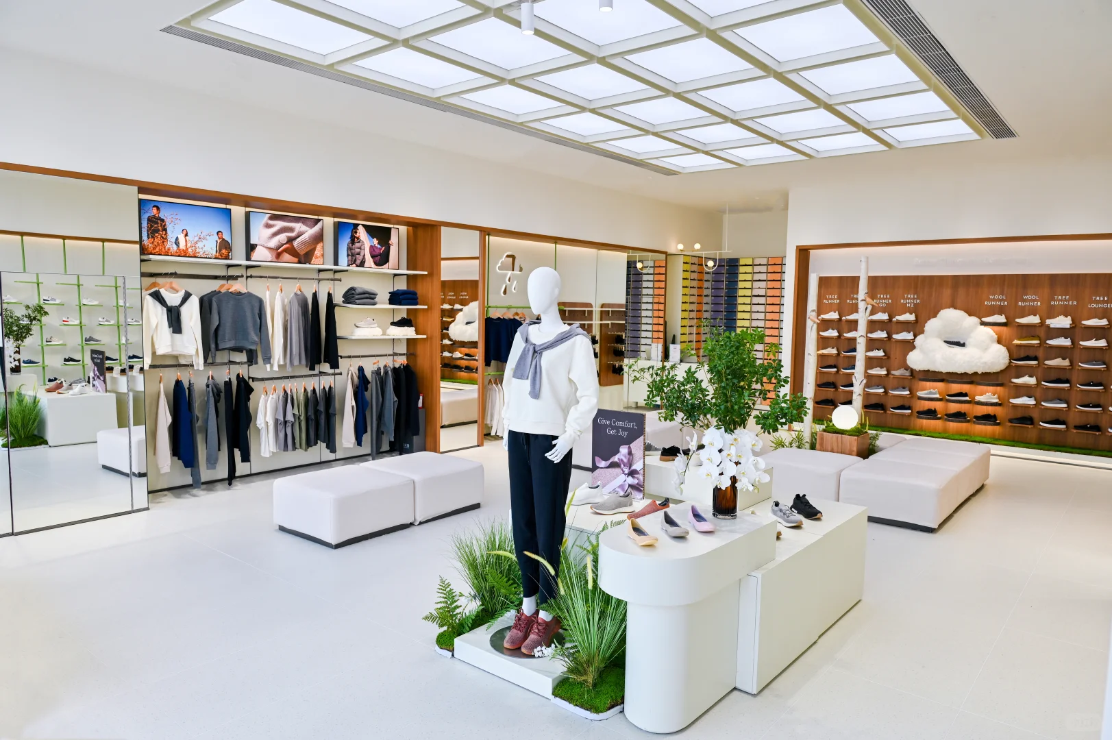 一大批运动品牌奥莱首店小众又高级！威廉希尔WilliamHill(图8)