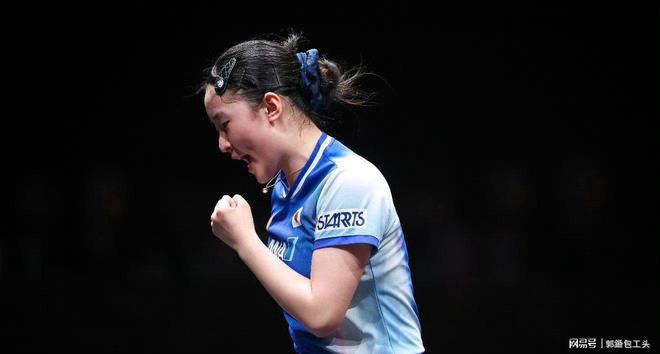 王曼昱4-2轻取张本美和11连胜晋级女单四强(图2)