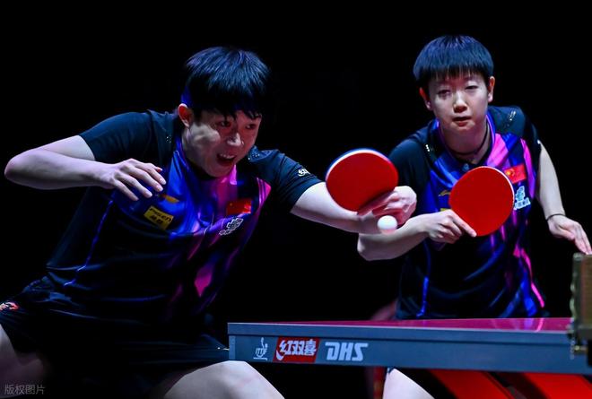 时隔33年国际乒联重新设立双打世界杯1992年国乒曾夺1金(图1)